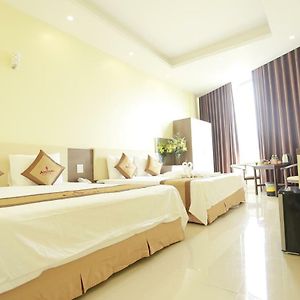 Anova 2 Hotel